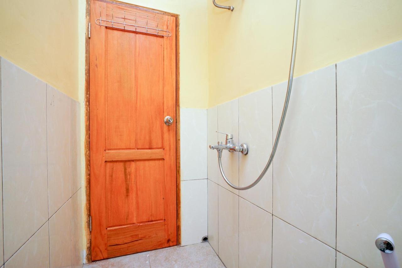 Oyo 2656 Az Zahra Residence Syariah Surabaya Exterior photo